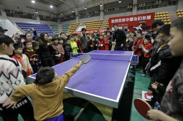 反击快的球 反击快的球