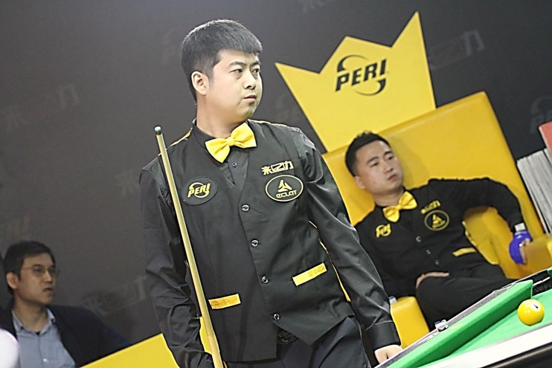 他先卡位迫 他先卡位迫